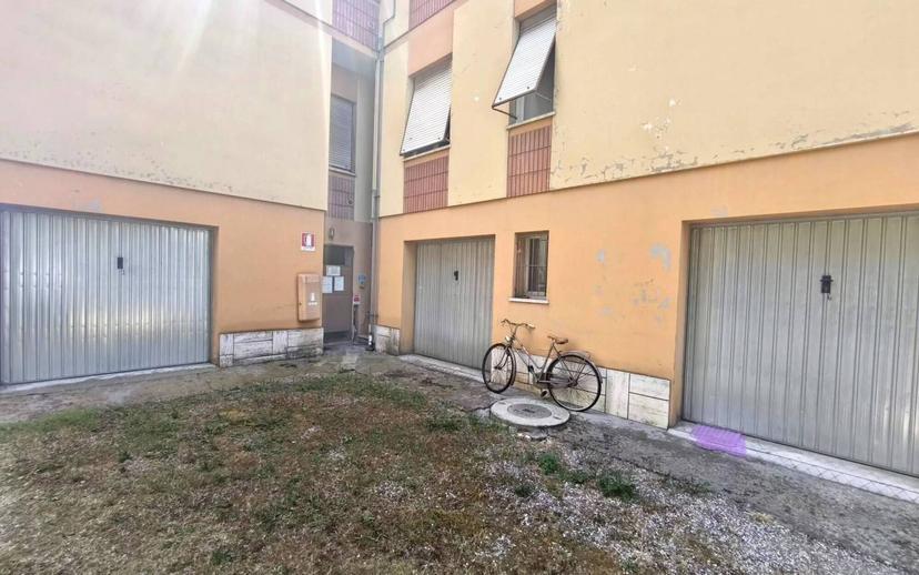 Quadrilocale buono stato, piano rialzato, Spazzoli - Medaglie D'Oro, Forlì — foto 9 di 16