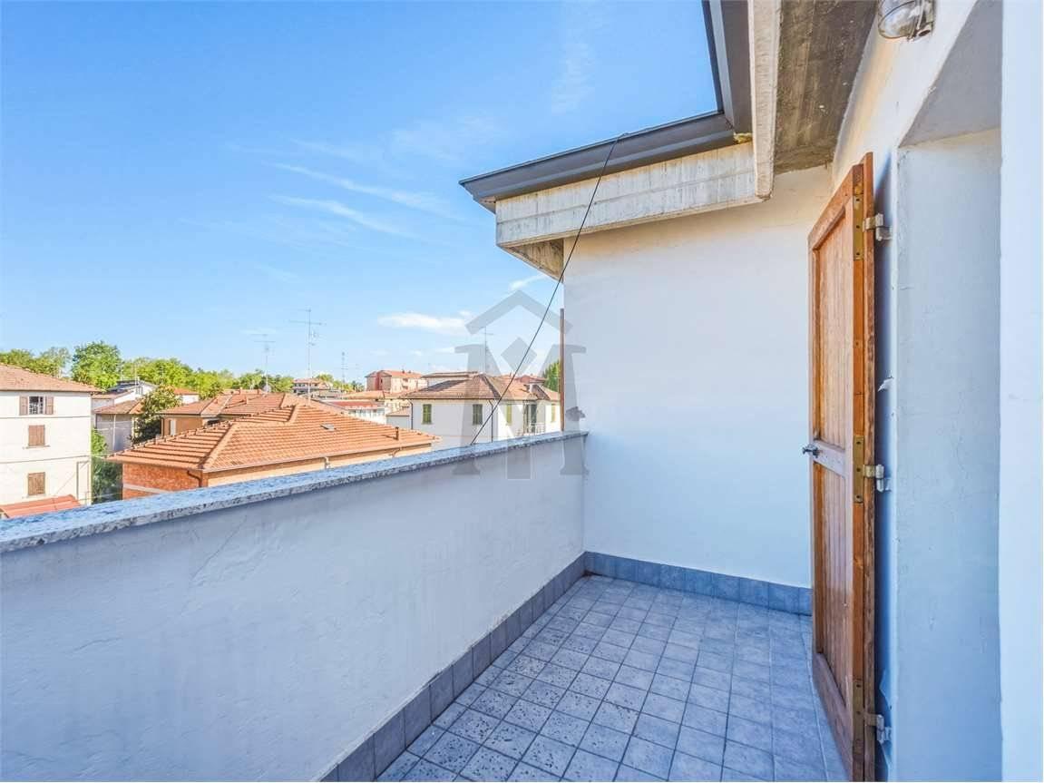 Appartamento via Bainsizza, 9, Carrozzone, Reggio Emilia