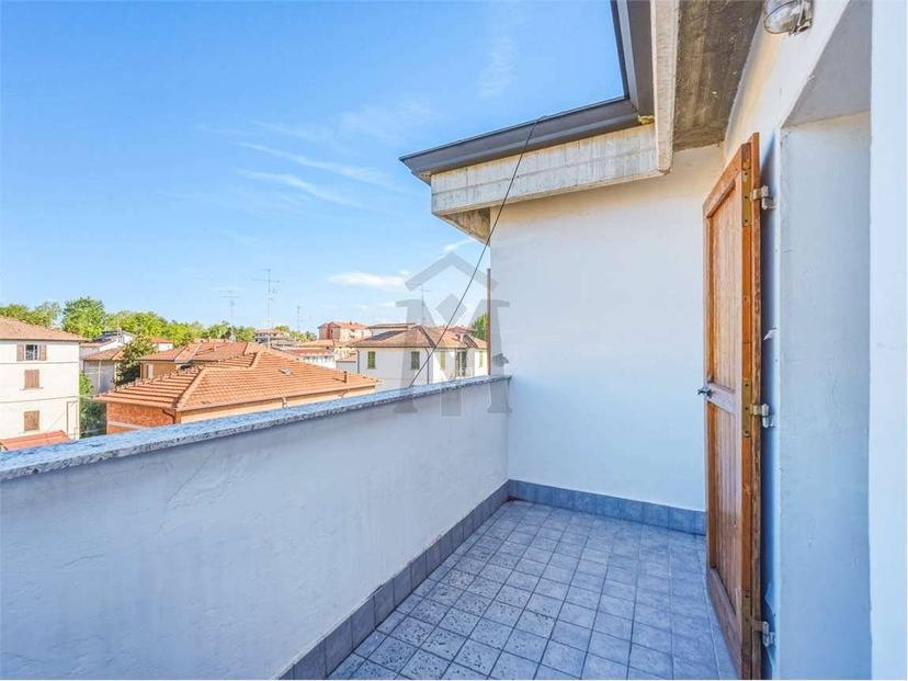 Appartamento via Bainsizza, 9, Carrozzone, Reggio Emilia