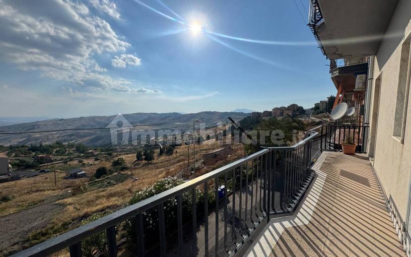 Appartamento via Professore Giuseppe di Napoli 19, Troina — foto 4 di 19