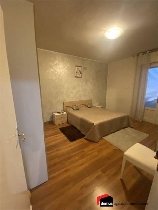 Appartamento viale Santa Croce, Centro, Schio — foto 8 di 15