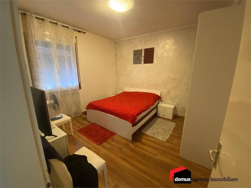 Appartamento viale Santa Croce, Centro, Schio — foto 10 di 15