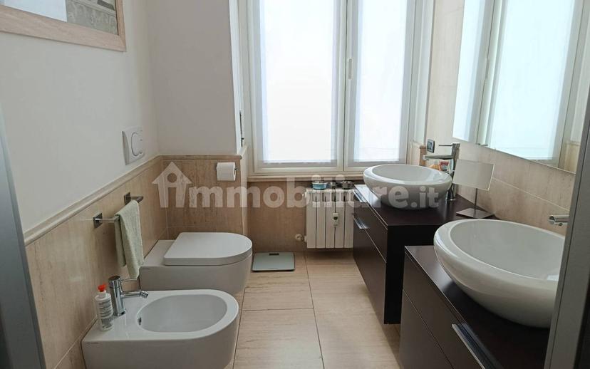 Trilocale via Alessandro Manzoni 12, Sant'Agostino, Como — foto 12 di 18
