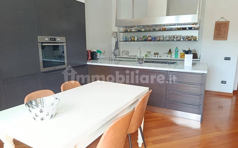 Trilocale via Alessandro Manzoni 12, Sant'Agostino, Como — foto 8 di 18