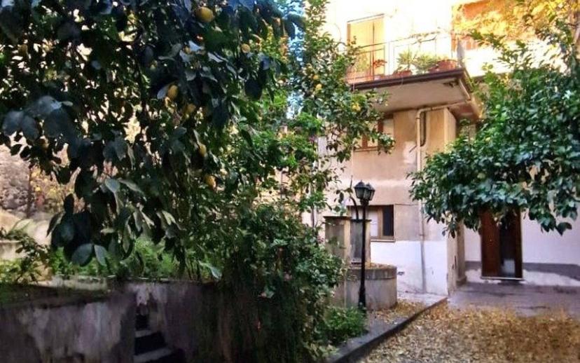 Appartamento via Lojacono, Paternò — foto 2 di 20