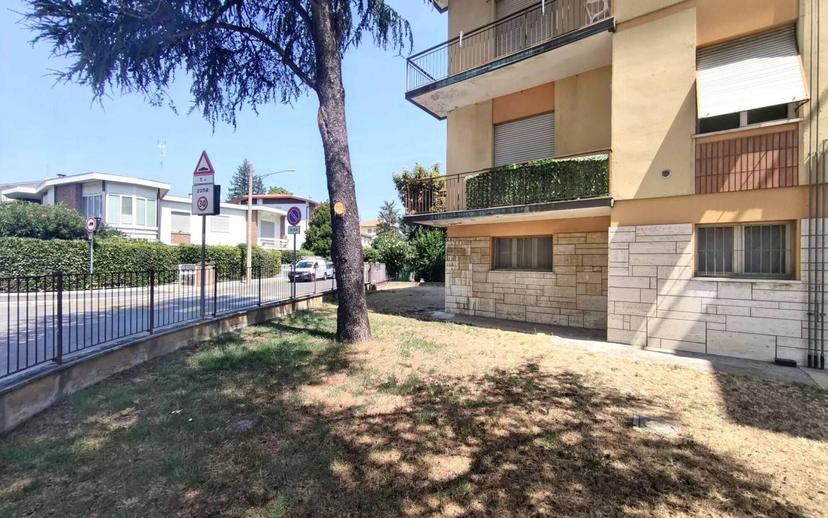 Trilocale buono stato, piano rialzato, Spazzoli - Medaglie D'Oro, Forlì — foto 15 di 16