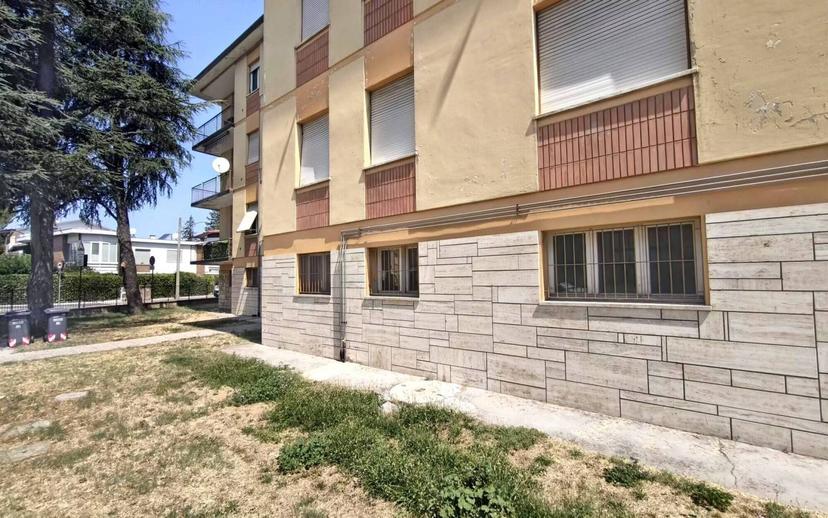 Trilocale buono stato, piano rialzato, Spazzoli - Medaglie D'Oro, Forlì — foto 10 di 16