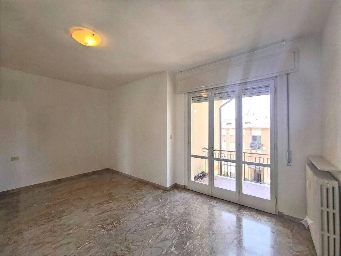 Trilocale buono stato, piano rialzato, Spazzoli - Medaglie D'Oro, Forlì
