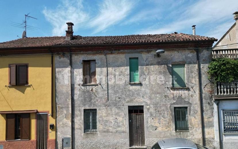 Terratetto unifamiliare via Carlo Montanari 12, Centro, Canneto sull'Oglio — foto 4 di 7