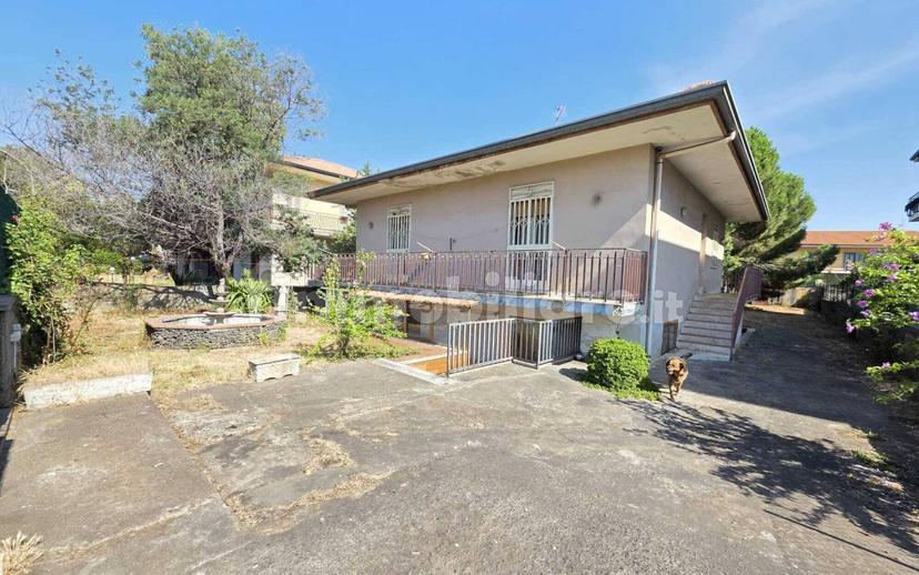 Villa unifamiliare via Vincenzo Bellini, Centro, Tremestieri Etneo — foto 12 di 17