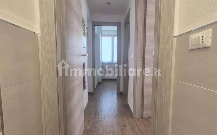 Trilocale ottimo stato, secondo piano, Centro, Massa — foto 18 di 35
