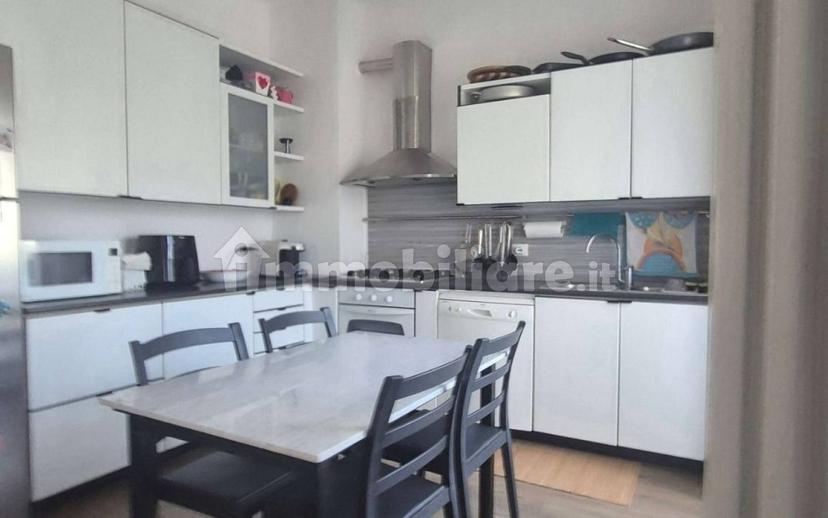 Trilocale ottimo stato, secondo piano, Centro, Massa — foto 21 di 35