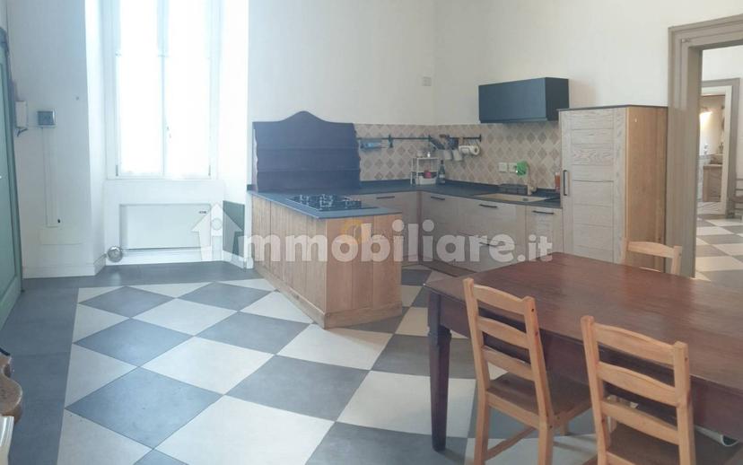 Trilocale via Gerardi 14, Lonato, Lonato del Garda — foto 2 di 29