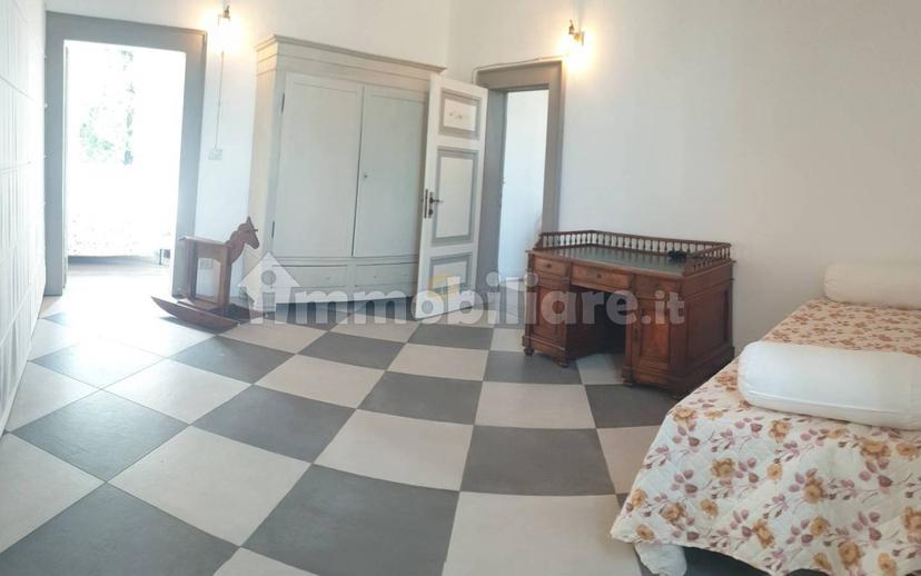 Trilocale via Gerardi 14, Lonato, Lonato del Garda — foto 4 di 29