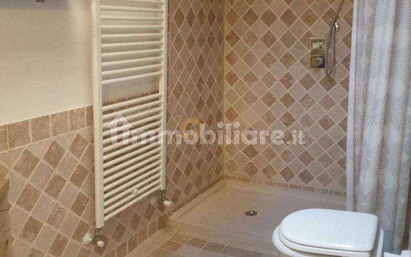 Trilocale via Gerardi 14, Lonato, Lonato del Garda — foto 16 di 29