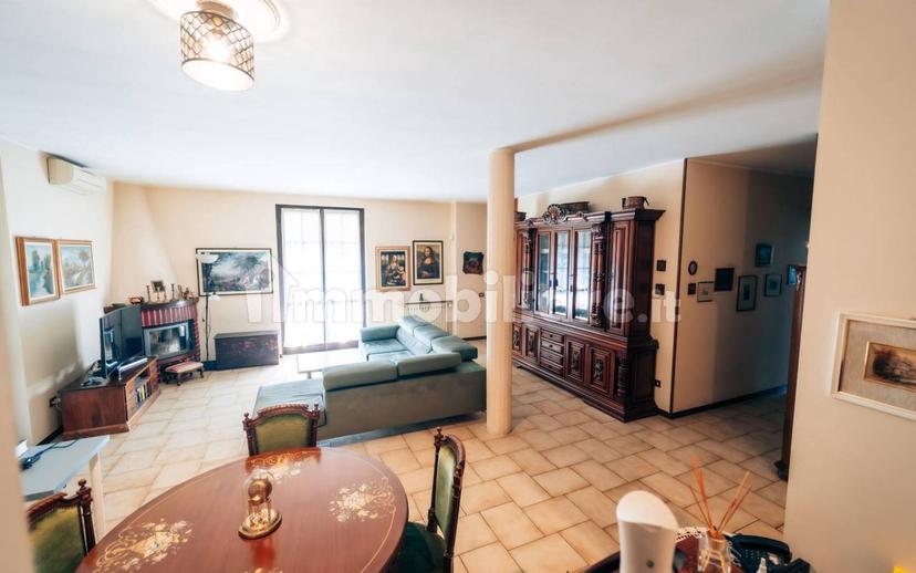 Villa bifamiliare via Martiri della Cagnola, Centro, Montanaso Lombardo — foto 18 di 33