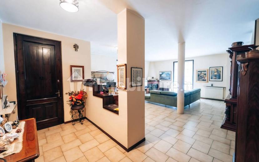 Villa bifamiliare via Martiri della Cagnola, Centro, Montanaso Lombardo — foto 5 di 33