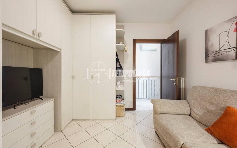 Trilocale via Chinnici 6, Centro, Correggio — foto 10 di 36