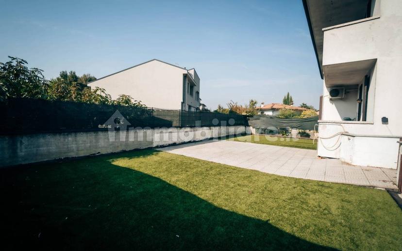 Villa bifamiliare via Martiri della Cagnola, Centro, Montanaso Lombardo — foto 10 di 33