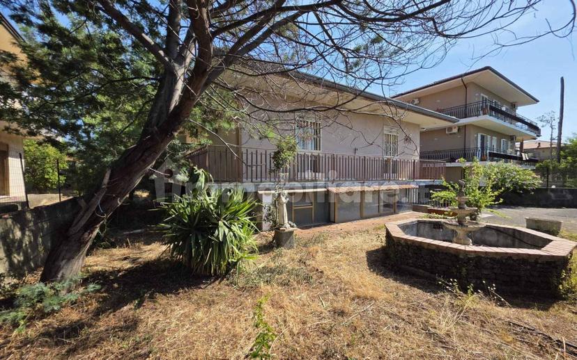 Villa unifamiliare via Vincenzo Bellini, Centro, Tremestieri Etneo — foto 10 di 17