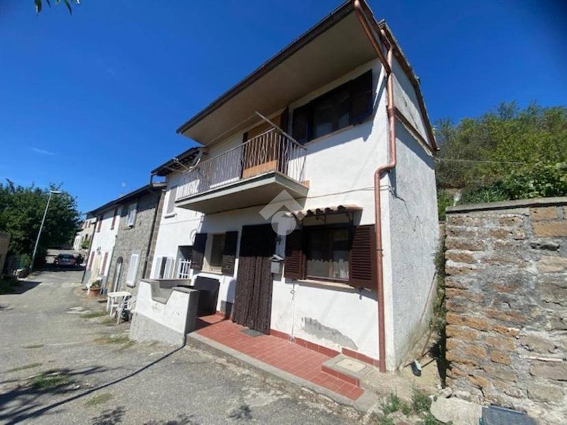 Terratetto unifamiliare via Capobianco 1, Centro, Montefiascone — foto 2 di 22