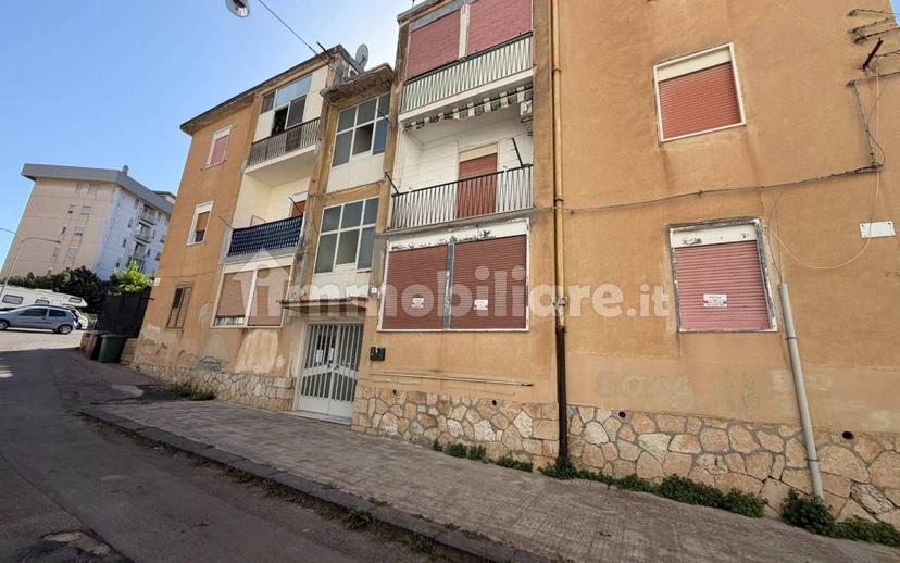 Trilocale via Giuseppe Toniolo 1, Centro, Caltanissetta — foto 9 di 12