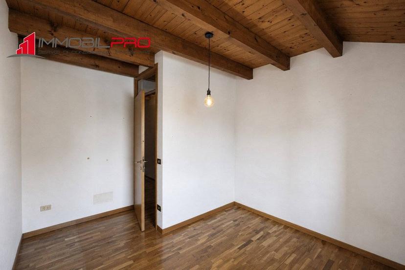 Villa bifamiliare via Verlata, 26/A, Rozzampia, Thiene — foto 30 di 39