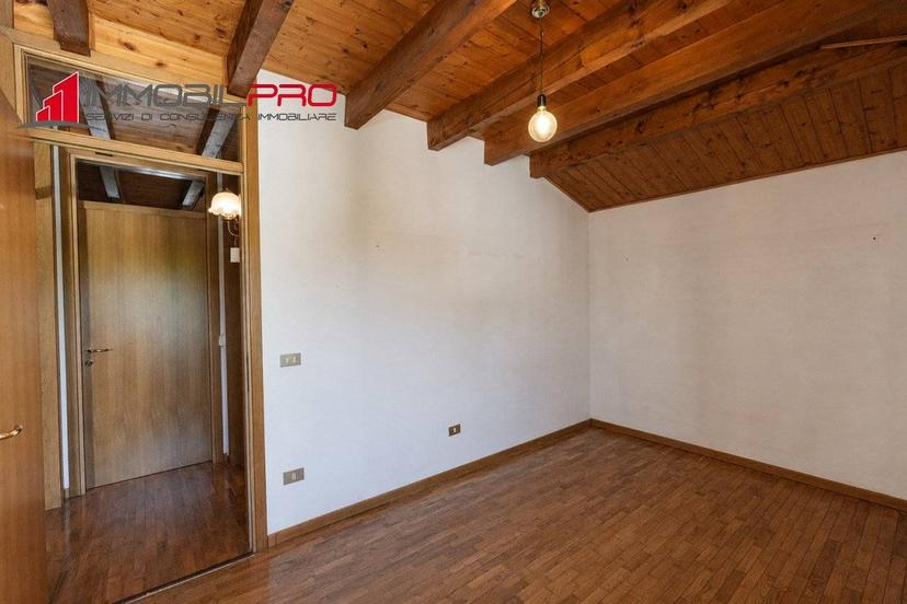 Villa bifamiliare via Verlata, 26/A, Rozzampia, Thiene — foto 28 di 39