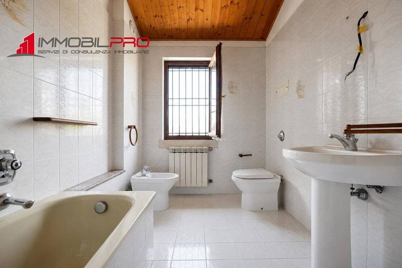 Villa bifamiliare via Verlata, 26/A, Rozzampia, Thiene — foto 20 di 39