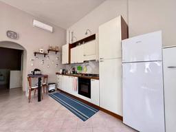 Bilocale frazione Bossaneto 45, Stellanello