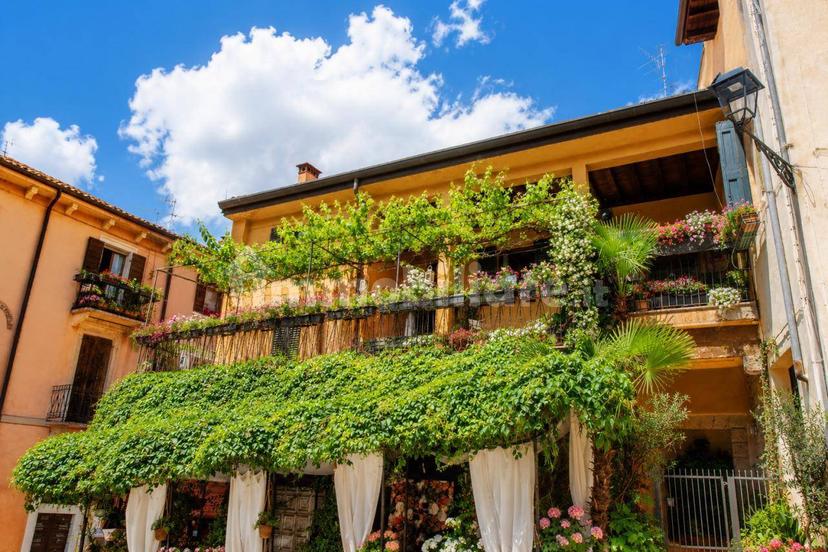 Trilocale via Fontanelle Santo Stefano   7, Veronetta, Verona — foto 21 di 22