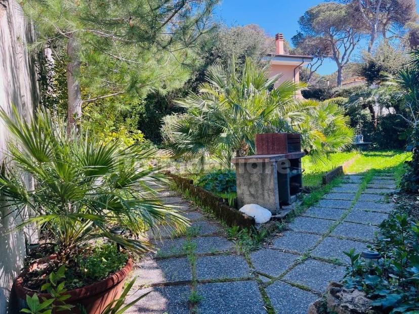 Appartamento in villa via Tina di Lorenzo 9, Quercianella, Livorno — foto 5 di 20