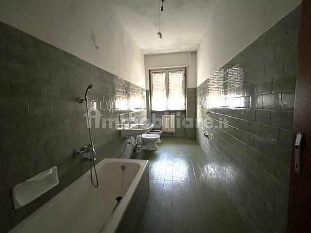 Trilocale via Francesca Manzoni, San Giovanni, Lecco — foto 3 di 11