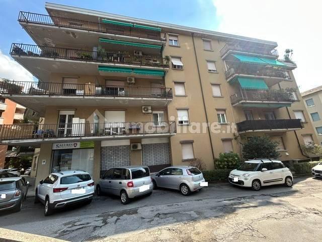 Trilocale via Francesca Manzoni, San Giovanni, Lecco