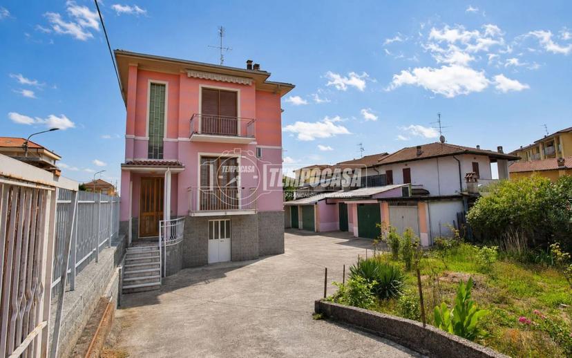Trilocale via Arno, Centro, Trecate — foto 10 di 24