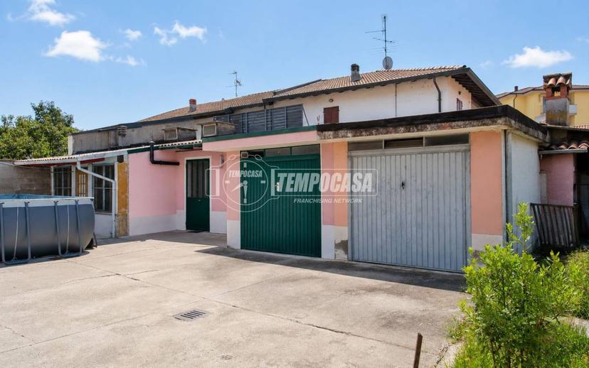 Trilocale via Arno, Centro, Trecate — foto 14 di 24