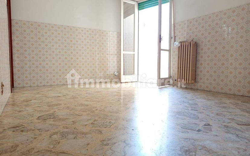 Quadrilocale via Silvio Pellico, Centro, Bitonto — foto 4 di 13
