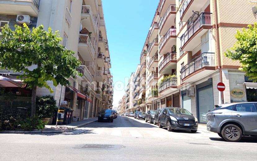 Quadrilocale via Silvio Pellico, Centro, Bitonto — foto 9 di 13