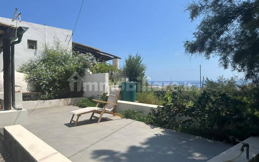 Villa unifamiliare via Rinella, Stromboli, Lipari — foto 41 di 48