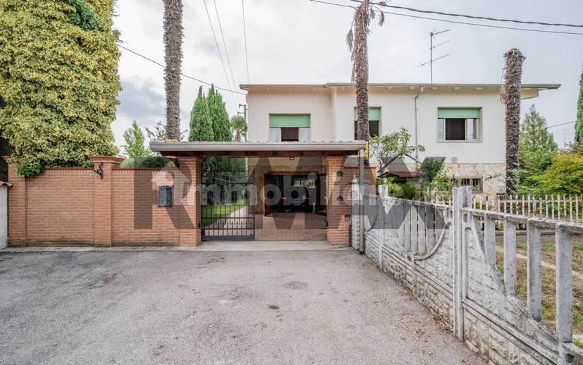 Villa unifamiliare via Iv Novembre 6, San Giorgio Bigarello — foto 39 di 41