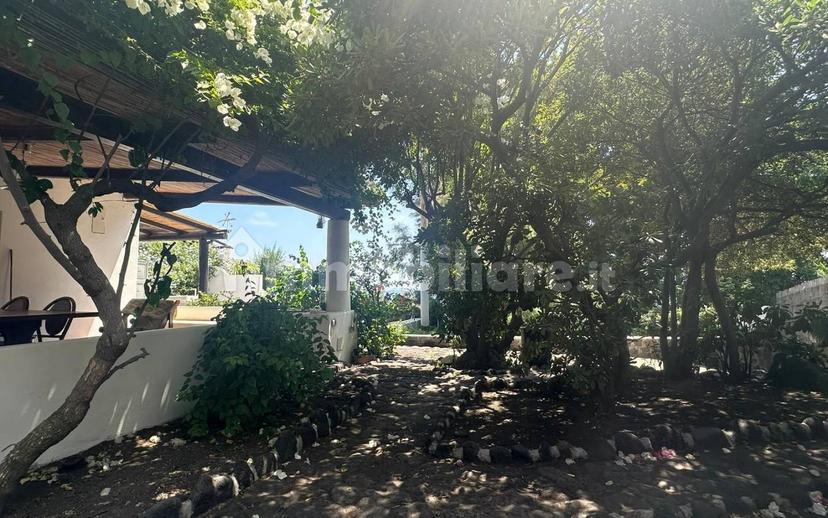 Villa unifamiliare via Rinella, Stromboli, Lipari — foto 47 di 48