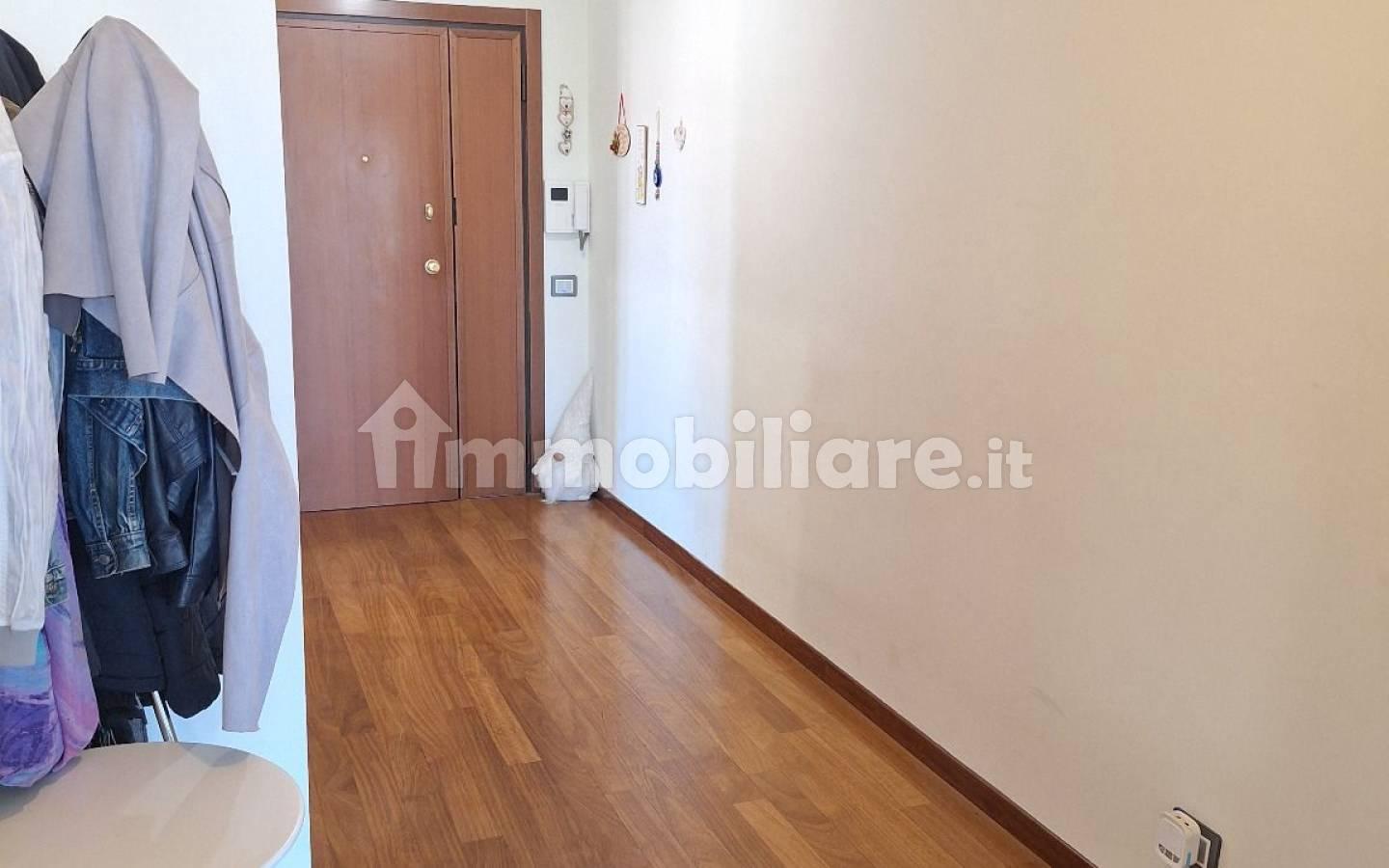 Quadrilocale via Duccio da Boninsegna, Buon Pastore - Parco Amendola, Modena