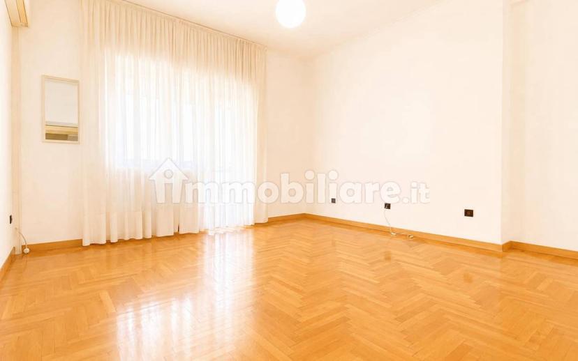 Quadrilocale Contra' delle Chioare, 13, Centro Storico, Vicenza — foto 19 di 31