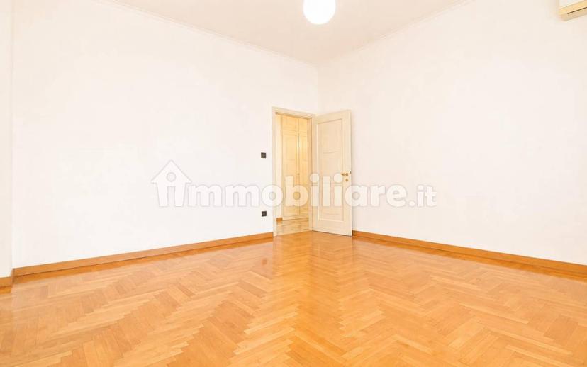 Quadrilocale Contra' delle Chioare, 13, Centro Storico, Vicenza — foto 4 di 31
