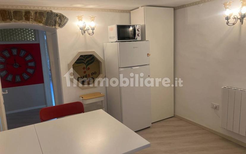 Bilocale via dei Crociferi 1, Città Vecchia, Trieste — foto 4 di 24