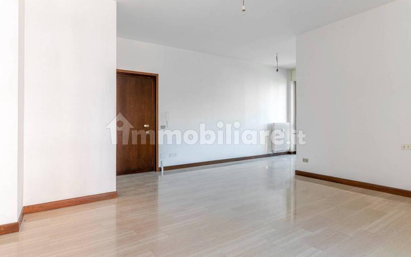 Attico via Don Luigi Sturzo 11, Parco, Monza — foto 3 di 33