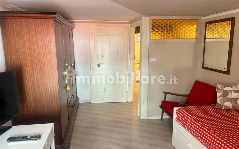 Bilocale via dei Crociferi 1, Città Vecchia, Trieste — foto 8 di 24