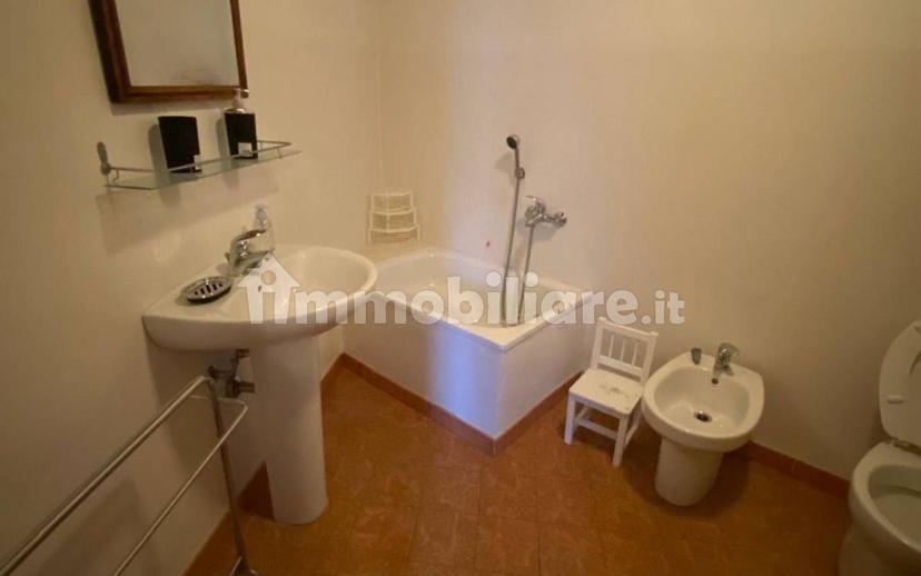 Villa unifamiliare, buono stato, 140 m², Centro, Gardone Riviera