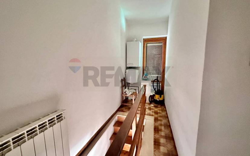 Villa bifamiliare, buono stato, 228 m², Oliveto, Torricella in Sabina — foto 29 di 51