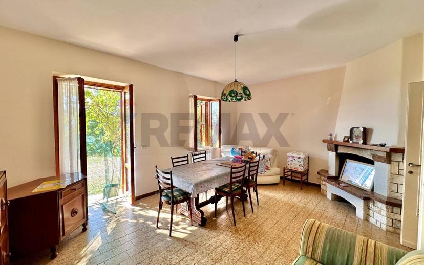 Villa bifamiliare, buono stato, 228 m², Oliveto, Torricella in Sabina — foto 10 di 51